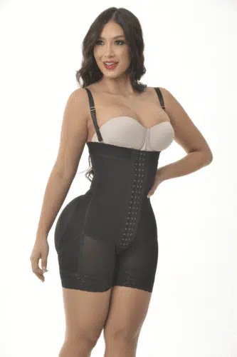 Ann Michell Amira 1622 Front